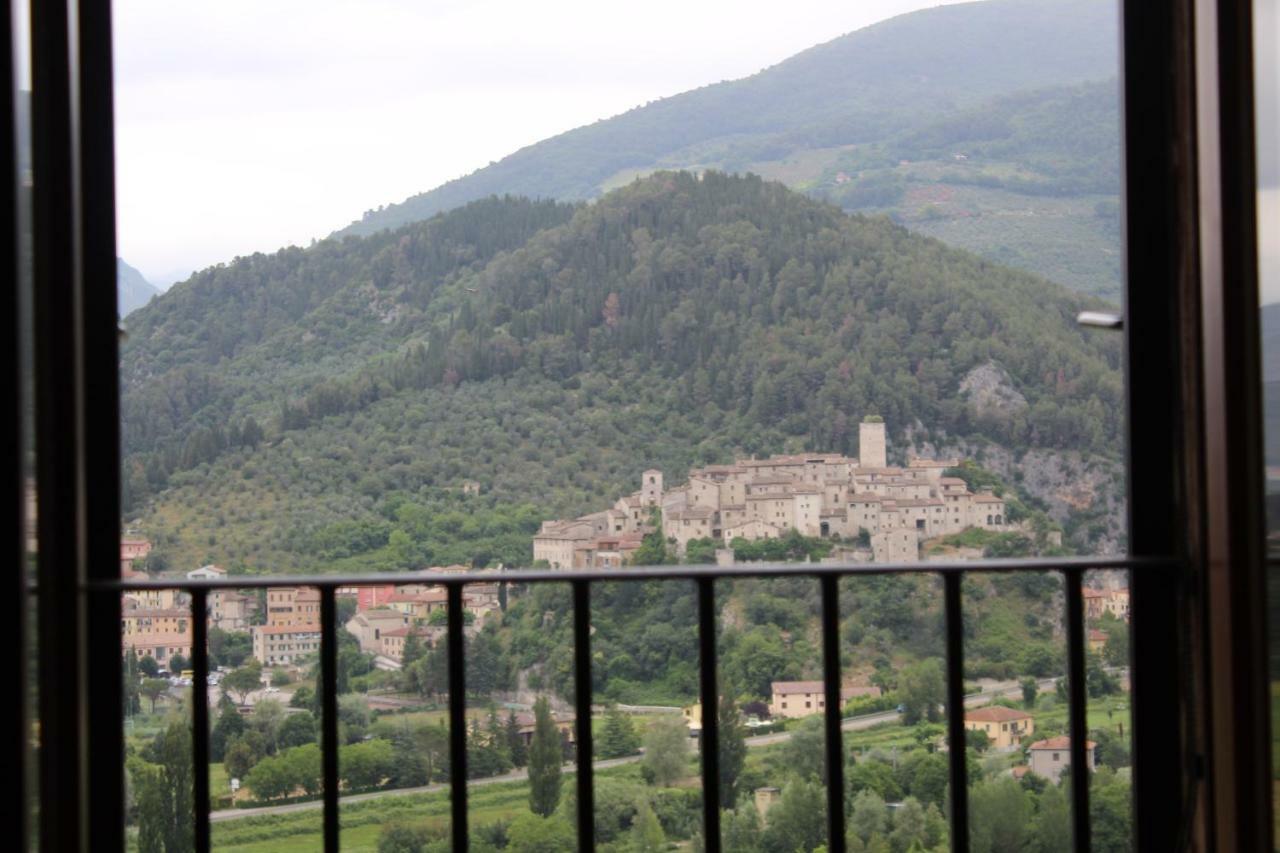 Il Castello sul Lago Arrone Esterno foto