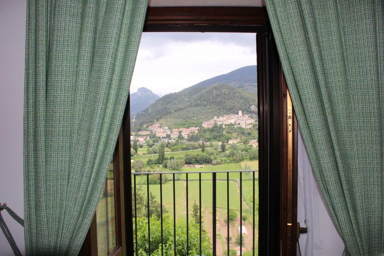 Il Castello sul Lago Arrone Esterno foto